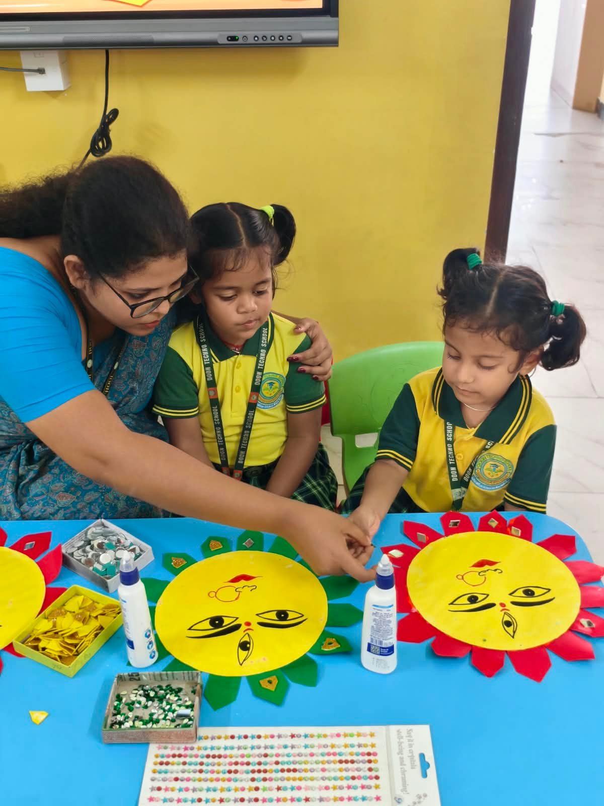 আনন্দধারা (Durga Utsav Craft Activities)